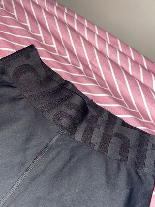 Mallas deportivas básicas negras