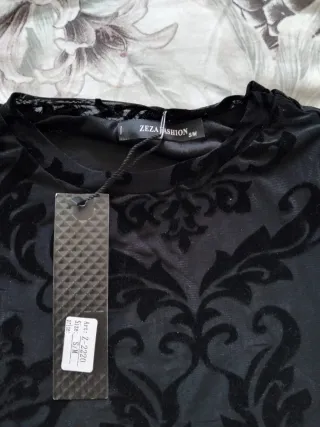 Vestido negro estampado manga larga