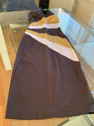 Vestido largo con rayas doradas y blancas