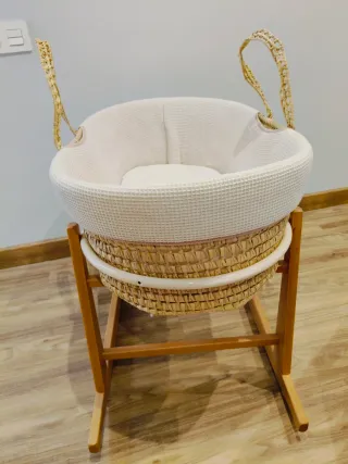 Moisés/Serón para bebé de mimbre