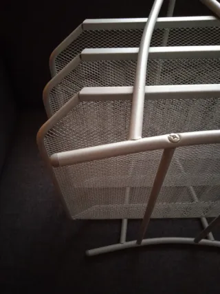 Bandeja de escritorio metálica gris