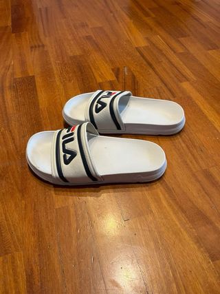 Vendo varias bambas de niño y en distintas tallas: