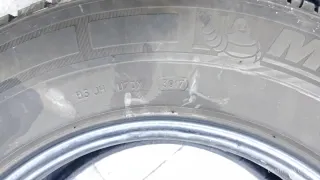 225/75R16 116Q 2 neumáticos en estado aceptable