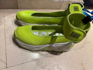 Zapatos Diesel Verdes y Blancos