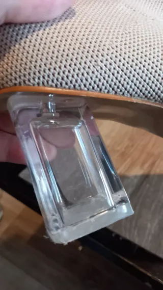 zapato de tacón beige tacón transparente