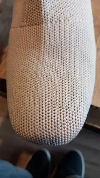 zapato de tacón beige tacón transparente