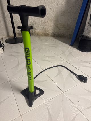 Inflador de Bicicleta GIYO Air Supply bomba