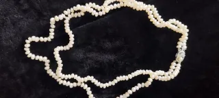 Gargantilla de perlas doble