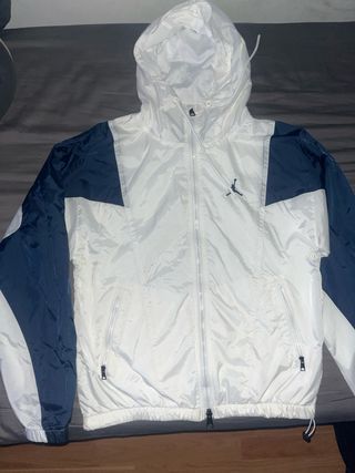 Chaqueta Jordan Blanca y Azul