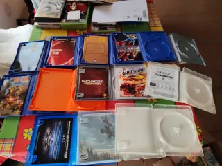 13 Scatole Vuote PlayStation 2/3/4