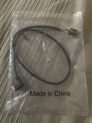 Cable Micro USB a Placa Base para alimentación