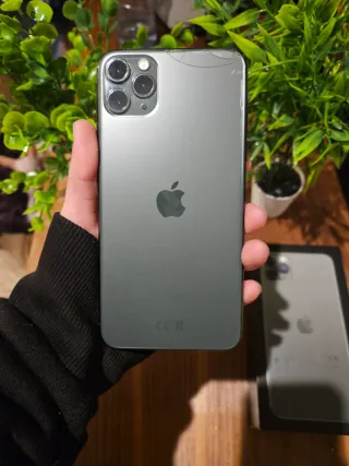 iPhone 11 Pro Max 64GB Gris con Caja