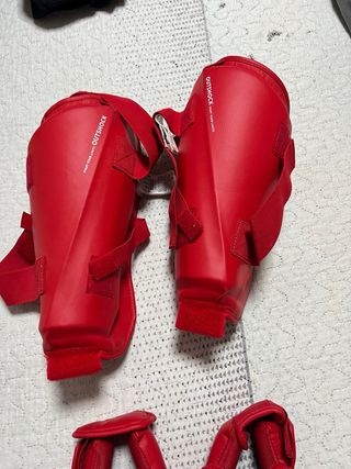 Protecciones Karate/Taekwondo Rojo
