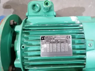 Motor Leroy Somer LS 90L y bomba de agua seminueo