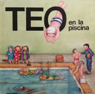 Teo en la piscina