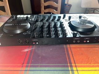 Controladora DJ Native Instruments Traktor S3