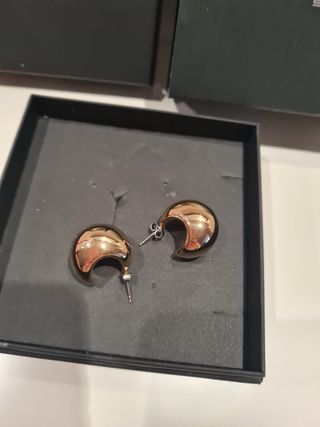 Pendientes Lotus Dorados y Negros