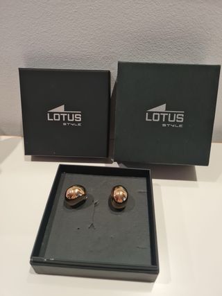 Pendientes Lotus Dorados y Negros