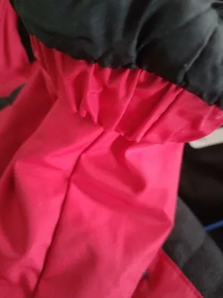 Mono de esquí rojo talla 8 Decathlon 125-132.