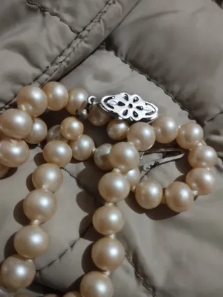 Collana perle vintage color beige e argento