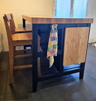 Isla de cocina roble y negro 126x79x90cm