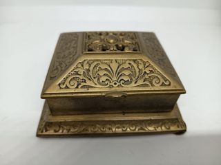 Antigua caja bronce S. XIX Art Nouveau