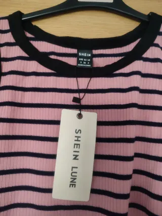 Camiseta SHEIN  Rayas Rosa y Negra Talla S