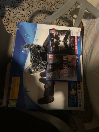PS4 (PlayStation 4) + 1 Mando + 2 Juegos