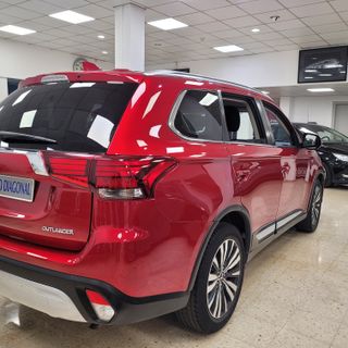 Mitsubishi Outlander 2020