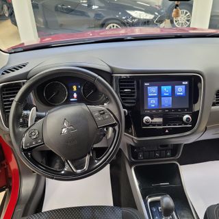 Mitsubishi Outlander 2020