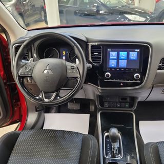 Mitsubishi Outlander 2020