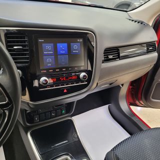 Mitsubishi Outlander 2020