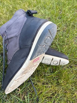 Botas Lewis hombre negras y grises