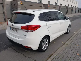 KIA Carens 2015