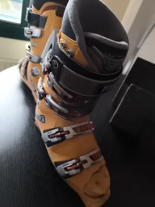 Botas de esquí Tecnica amarillas