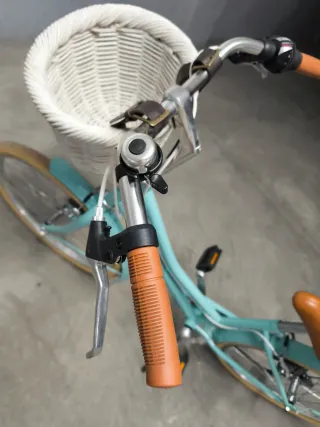 Bicicleta Capri Paseo Cesta Azul celeste