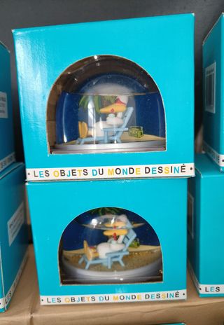 12 BOLAS DE NIEVE FIGURAS GOMA PVC AÑOS 90