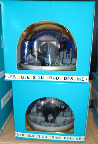 12 BOLAS DE NIEVE FIGURAS GOMA PVC AÑOS 90