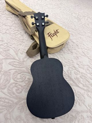 Ukelele Flight Nogal (Sapelli)
