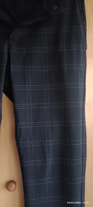 Pantalón chino Zara