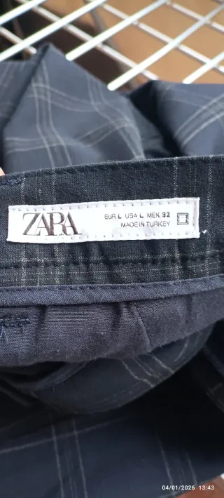 Pantalón chino Zara