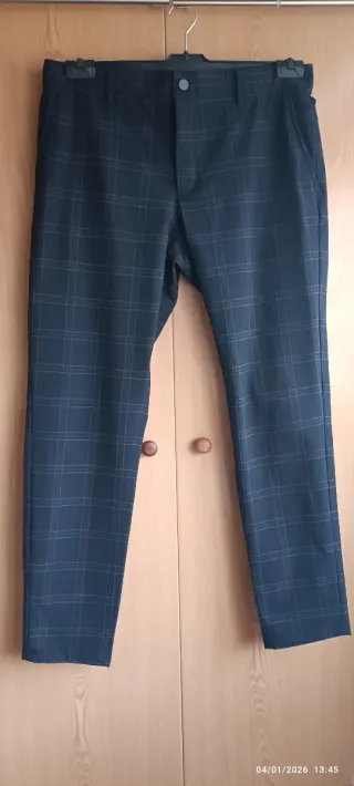 Pantalón chino Zara