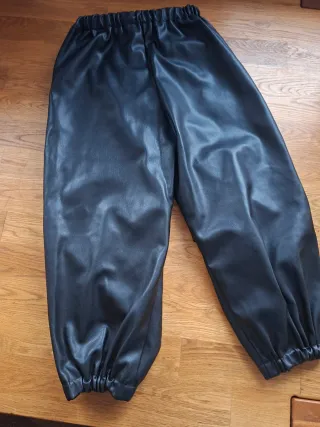Pantalón Zara Piel Sintética Niña Talla 128, 8 año