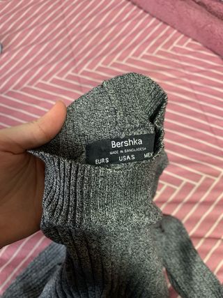 Jersey cuello alto Bershka gris talla S