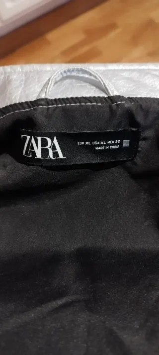 Chaqueta plateada Zara Talla XL