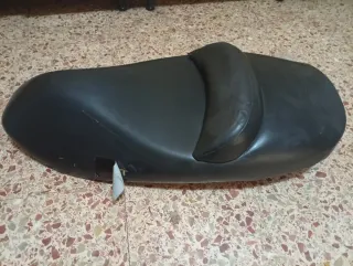 Asiento Peugeot Elystar 125