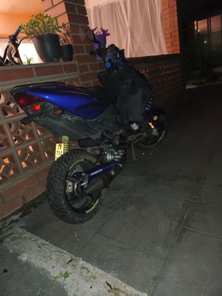 Yamaha Aerox 49cc Moto