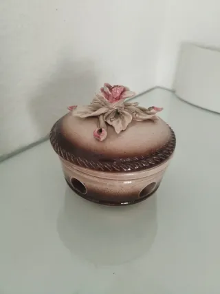 Caja decorativa cerámica floral