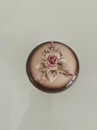 Caja decorativa cerámica floral