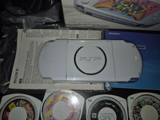 PSP Slim & Lite Pearl White